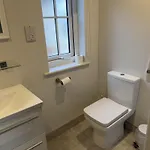 度假居 Lunas Lodge, 2 Bedrooms With Ensuites, Parking Nearby, 2 Dogs Welcome *