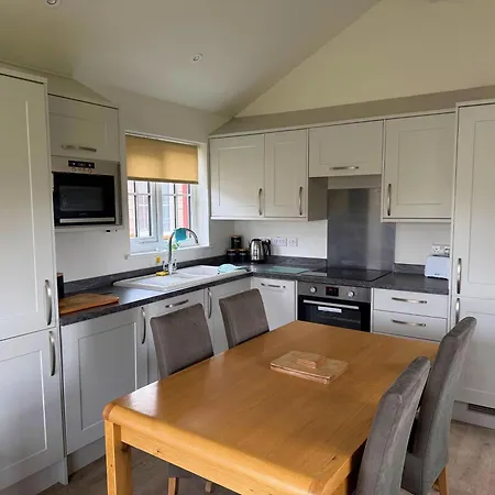 Lunas Lodge, 2 Bedrooms With Ensuites, Parking Nearby, 2 Dogs Welcome Casa de Férias Reighton