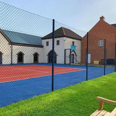 Lunas Lodge, 2 Bedrooms With Ensuites, Parking Nearby, 2 Dogs Welcome * Reighton