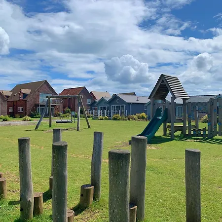 Holiday home Luna's By The At The Bay Filey, 2 Dogs Welcome Free Of Charge Reighton