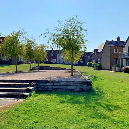 Luna's By The At The Bay Filey, 2 Dogs Welcome Free Of Charge Reighton