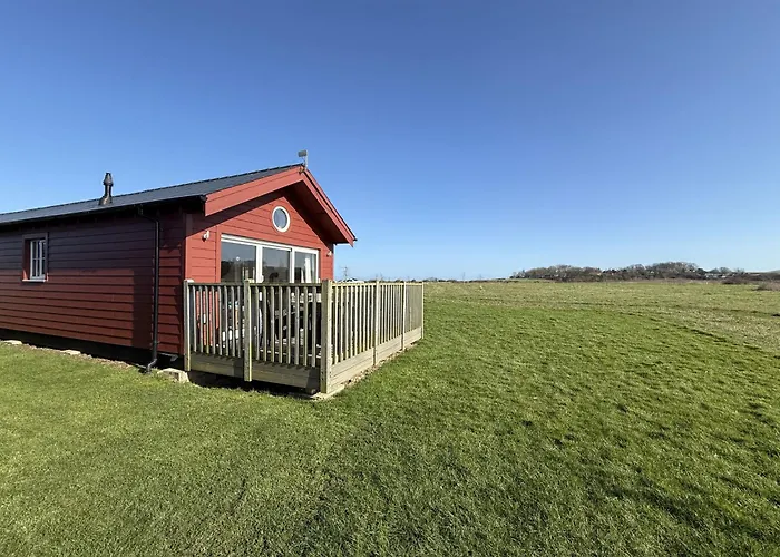 Holiday home Lunas Lodge, 2 Bedrooms With Ensuites, Parking Nearby, 2 Dogs Welcome *