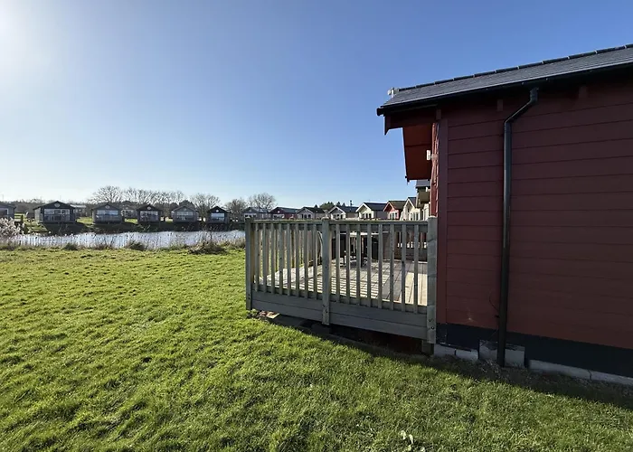 Holiday home Lunas Lodge, 2 Bedrooms With Ensuites, Parking Nearby, 2 Dogs Welcome Reighton